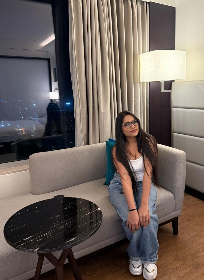 Mary my name I,m 21 years old